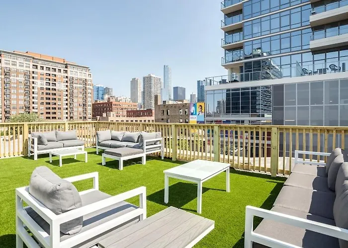 The Orleans - Entire Building - With Rooftop Deck Chicago